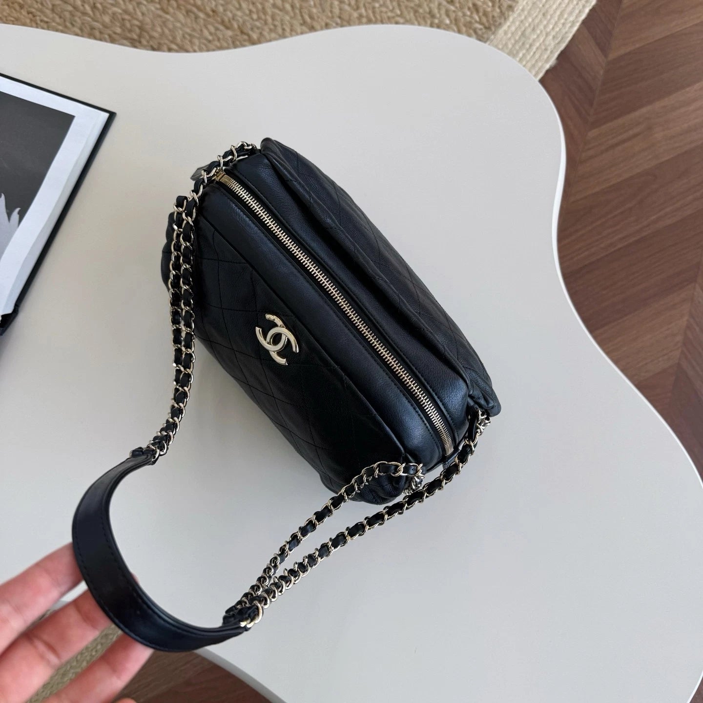 Chanel Calfskin Hobo Chain Shoulder Bag Black Gold Used Women Classic