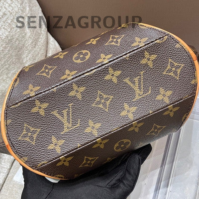 Louis Vuitton Monogram Clam Bag Small Brown Gold Hardware Women's Fashion