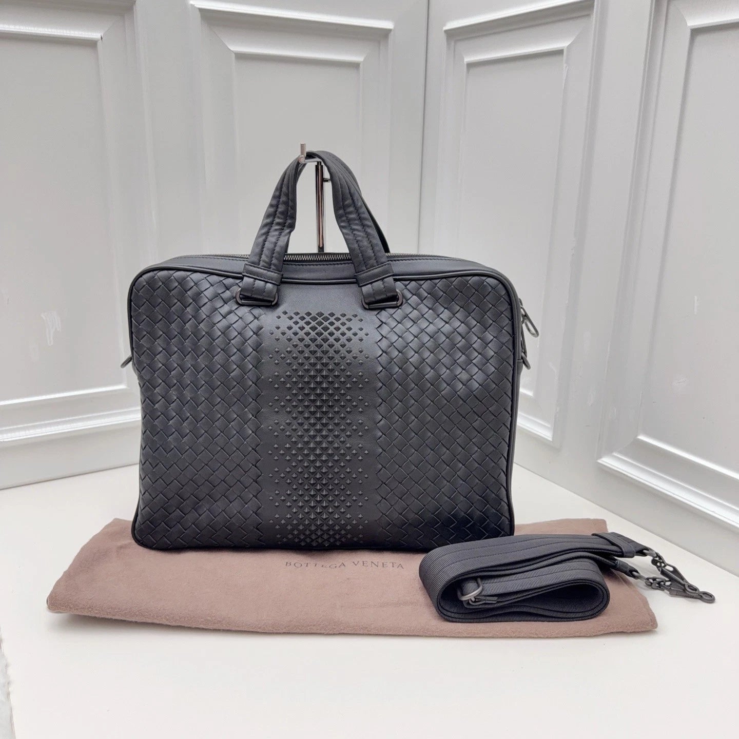 Bottega Veneta 2Ways Black Top Handle Crossbody Bag Unisex Fashion