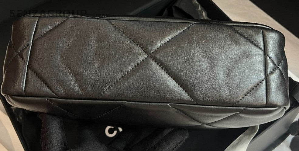 Chanel 19Bag PM Diamond Chain Top Handle Bag Crossbody Black Gold Women Classic
