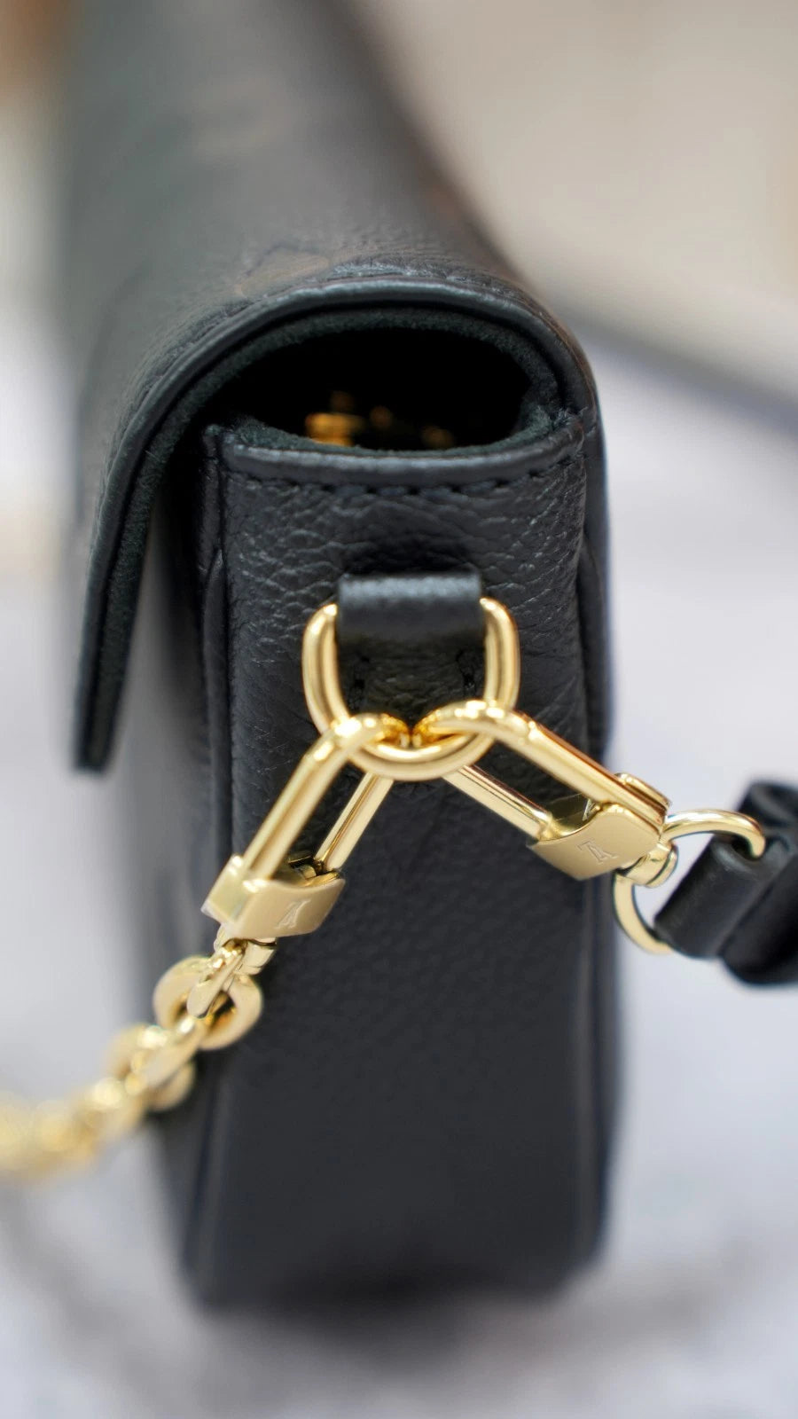 Louis Vuitton Ivy Chain Monogram Empreinte Black Gold Shoulder Bag Chain Bag