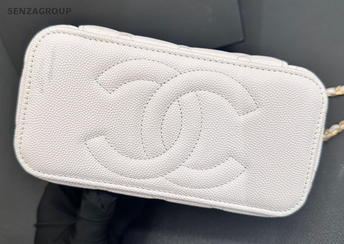 Chanel Poker Chain Shoulder Bag Crossbody White Gold Women Classic