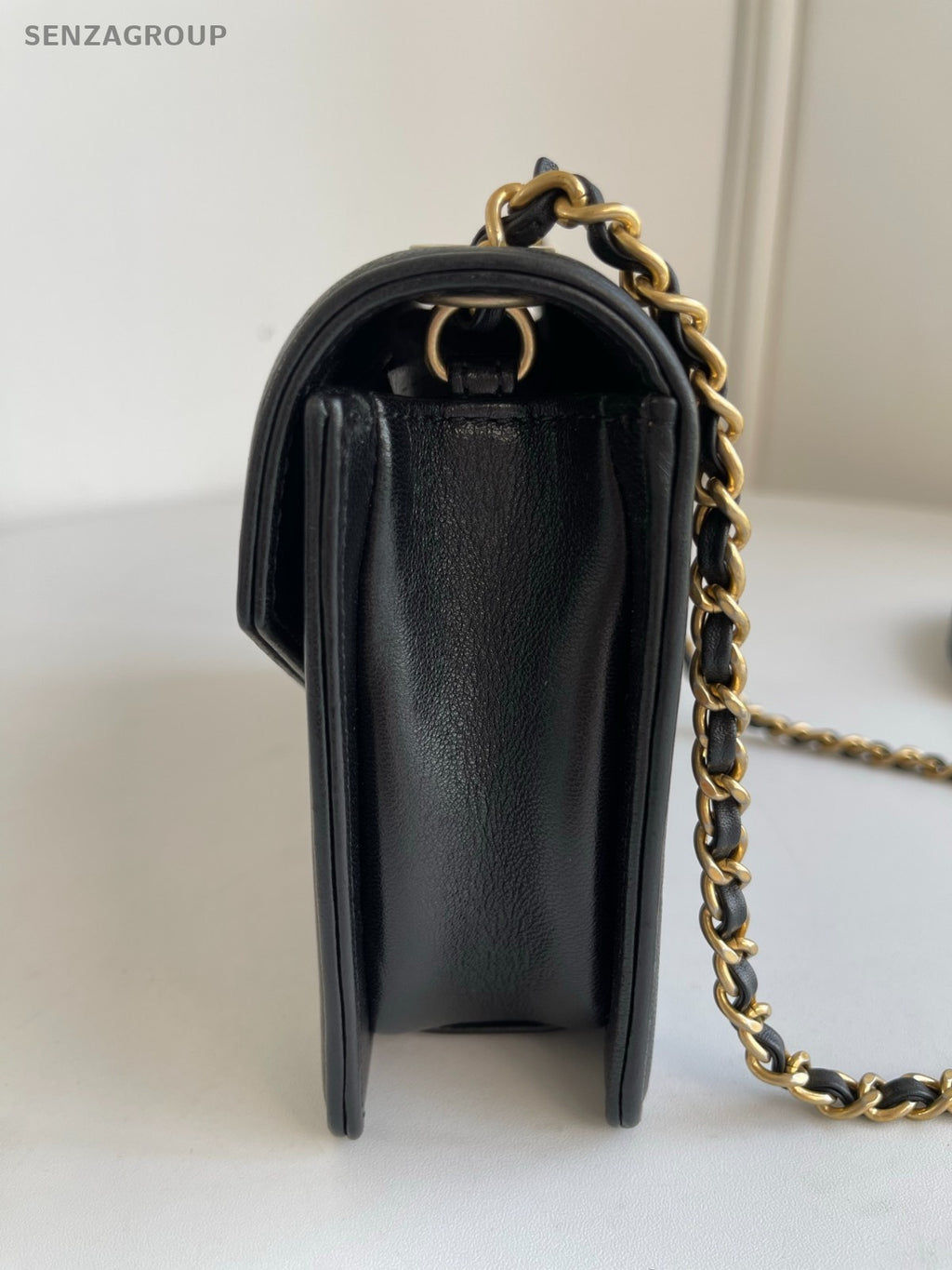 CHANEL V-shaped pattern Calfskin Chain Shoulder bag Black Gold Women