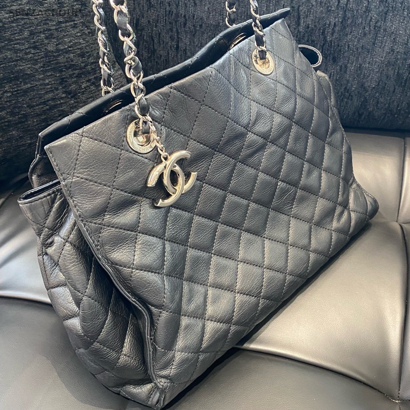 Chanel Diamond Tote Chain Shoulder Bag Black Silver Used Women Classic Fashion