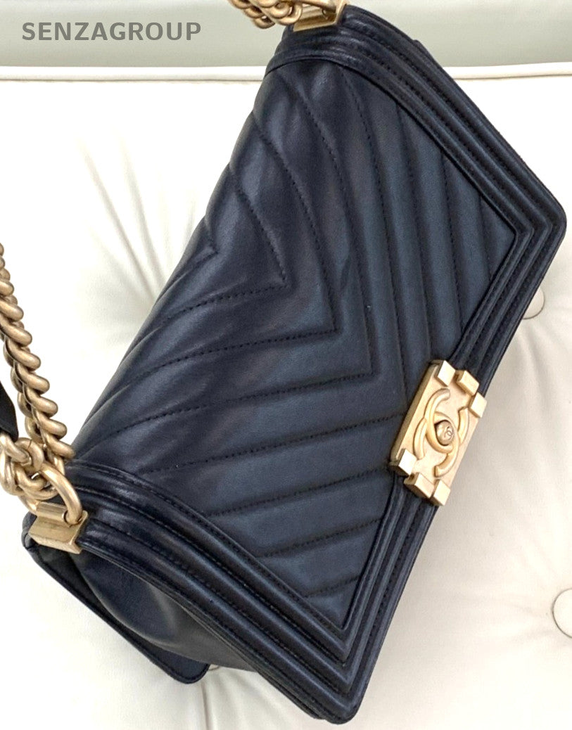 CHANEL Leboy CC chain Medium Shoulder bag Crossbody Black Gold