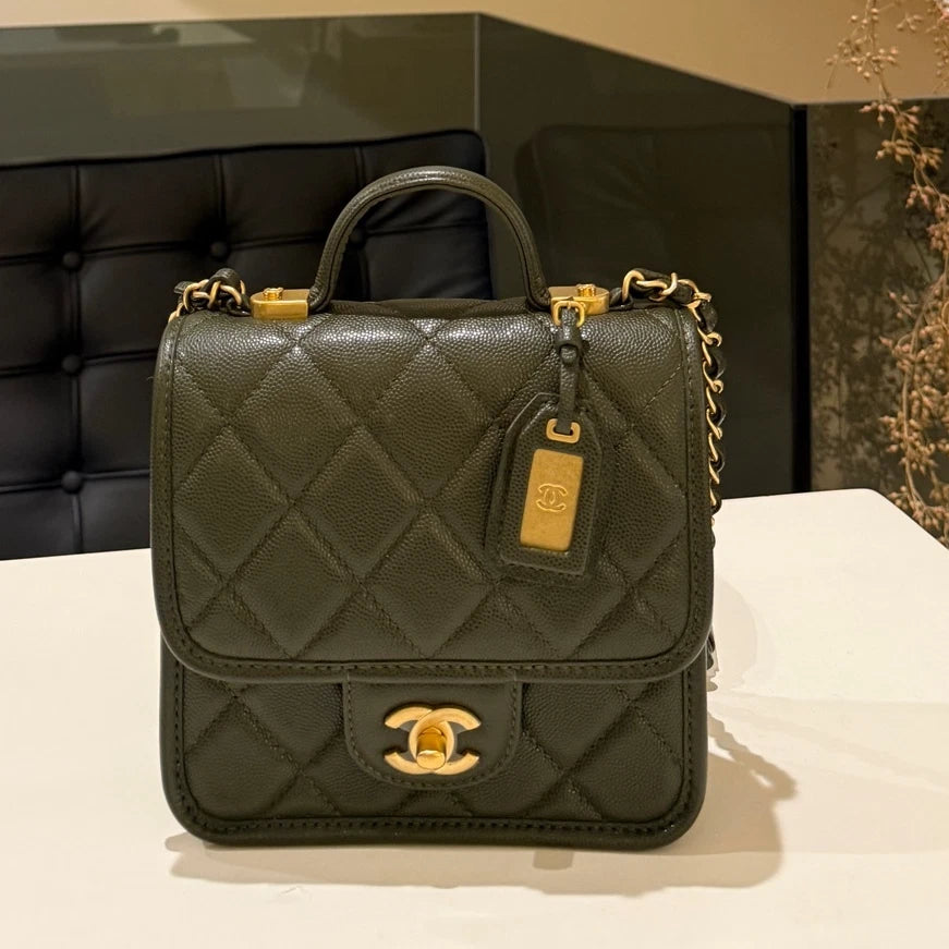 CHANEL Quilted Camera Bag Green Gold Chain Strap Classic Women's