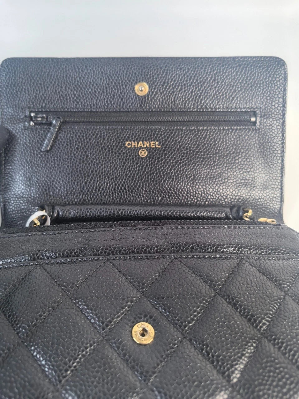 SJ0001 XP02092 Chanel Classic Wallet on Chain (WOC).