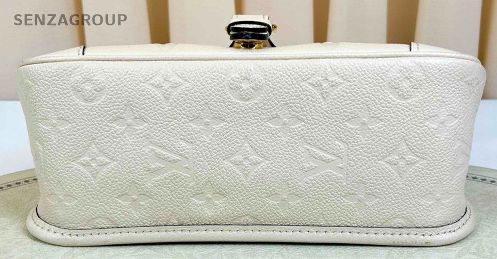 Louis Vuitton Diane Calfskin Shoulder Bag Crossbody White Gold Women Classic