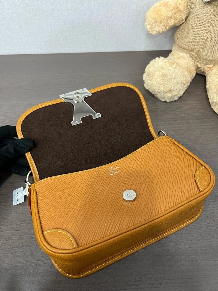 Louis Vuitton Buci Epi Leather Shoulder Bag