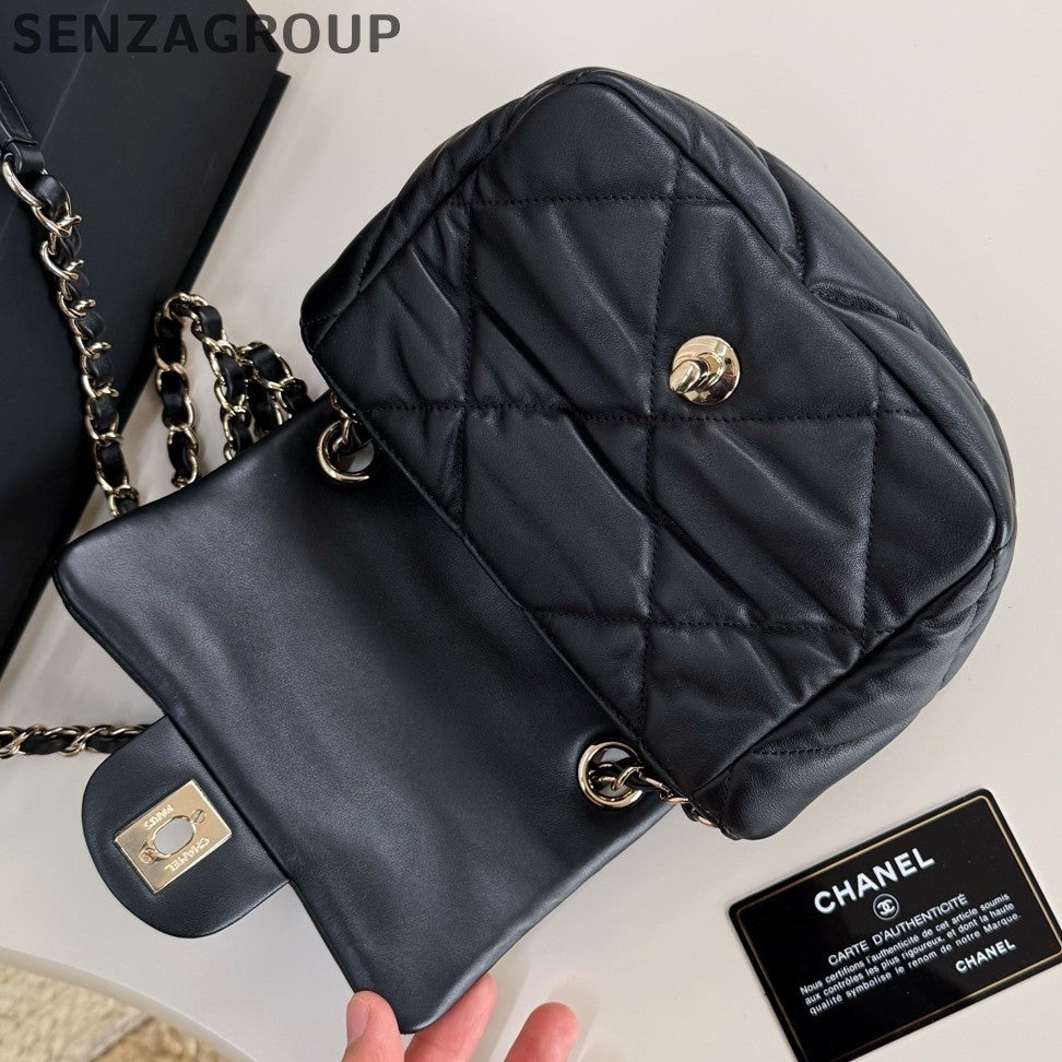 Chanel Diamond Chain Shoulder Bag Crossbody Black Gold Women Classic Fashion