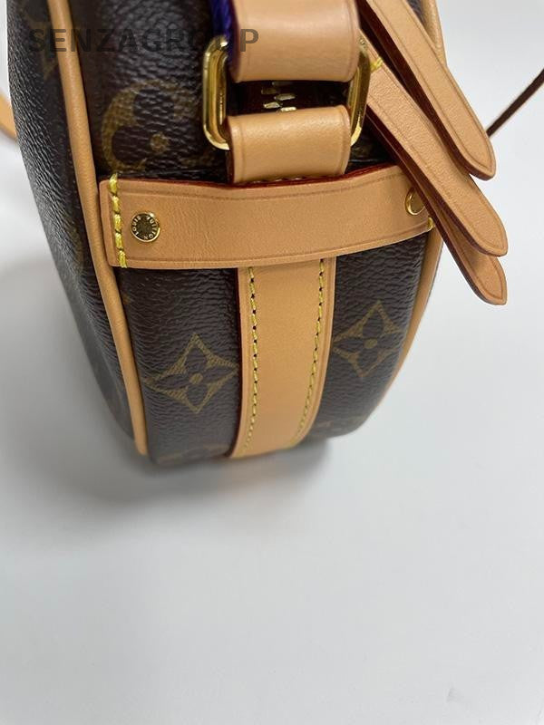 SJ0001 LV Boite Chapeau Souple round bag