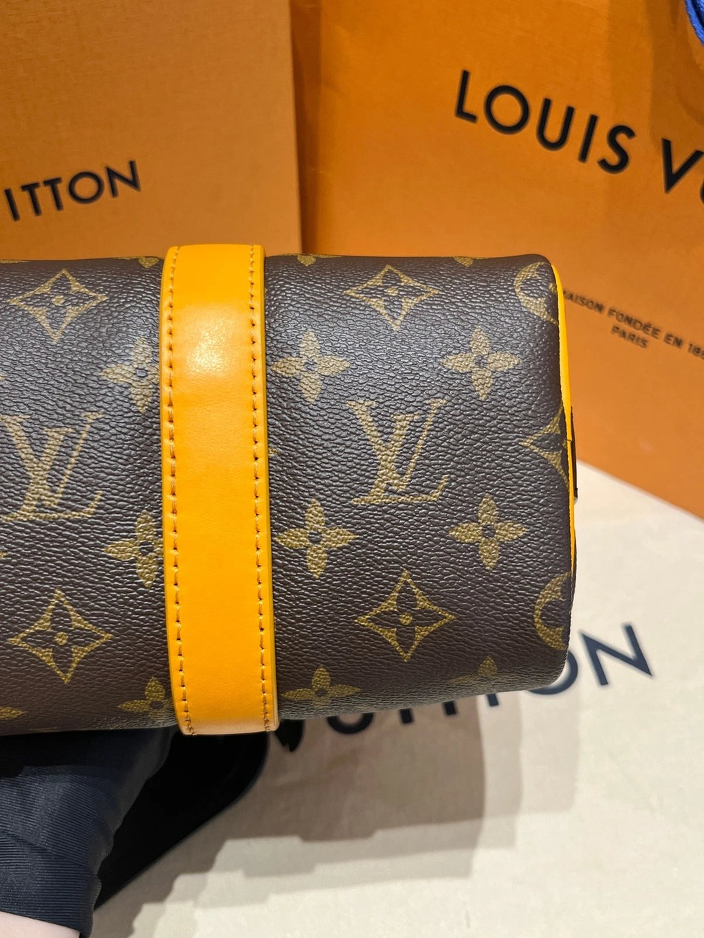 Louis Vuitton Keepall Monogram Canvas Crossbody Handbag Excellent