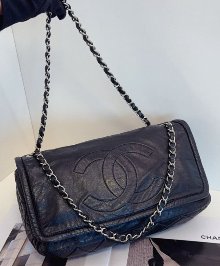 CHANEL CC Logo Hobo Chain Shoulder bag Black Silver Women Classic