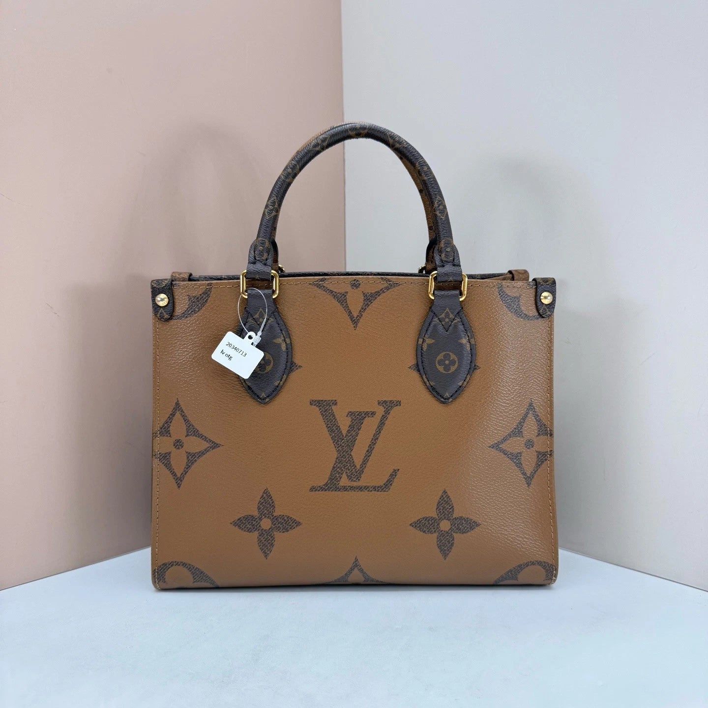 Louis Vuitton Onthego PM Monogram Tote Top Handle Shoulder Bag Brown Gold Women