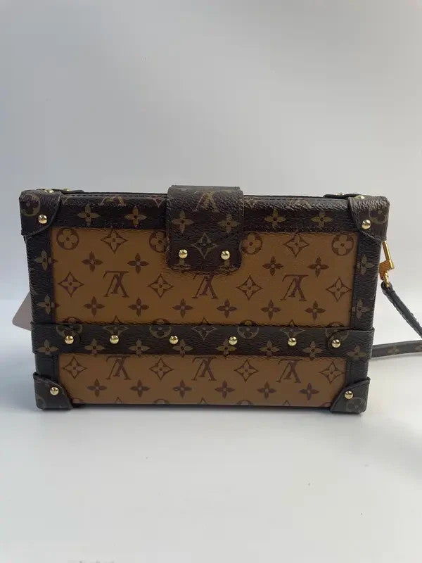 SJ0001 Louis Vuitton leather Crossbody Bags Petite Malle trunk