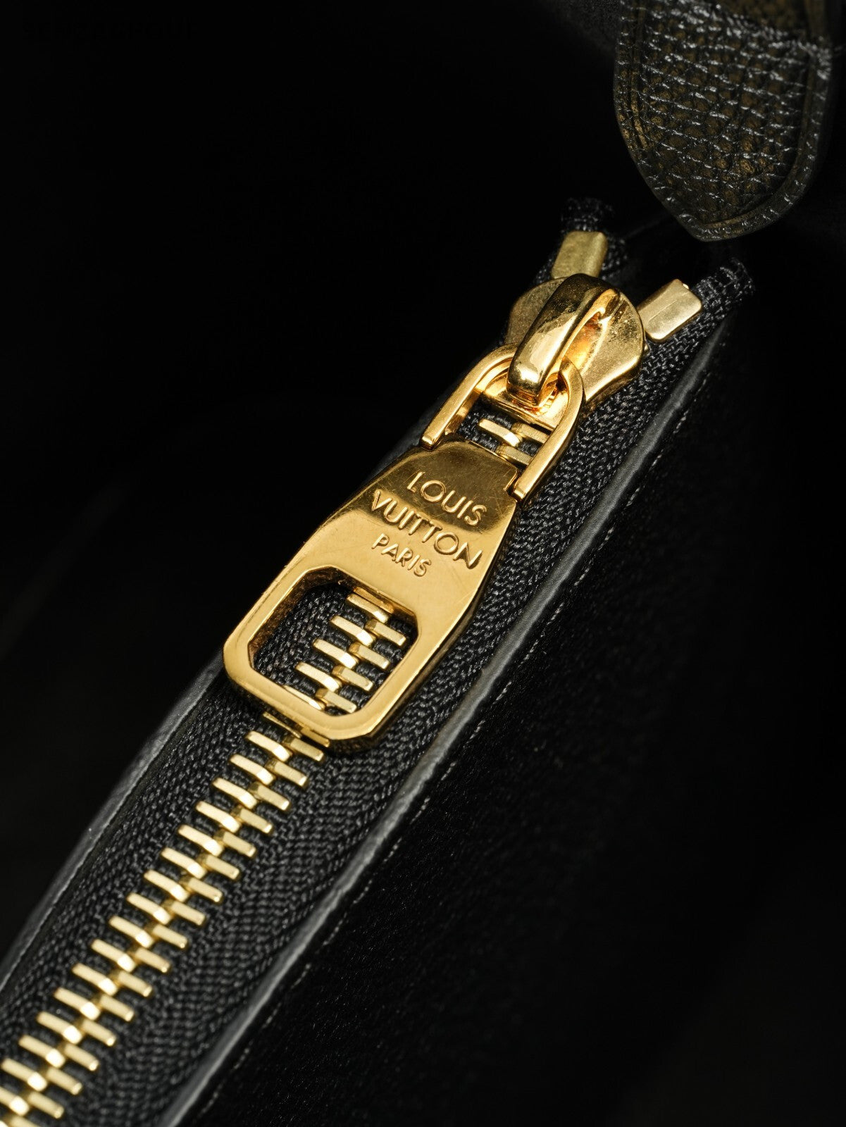 Louis Vuitton  Empreinte  NéoNoé MM M45256 with chip version