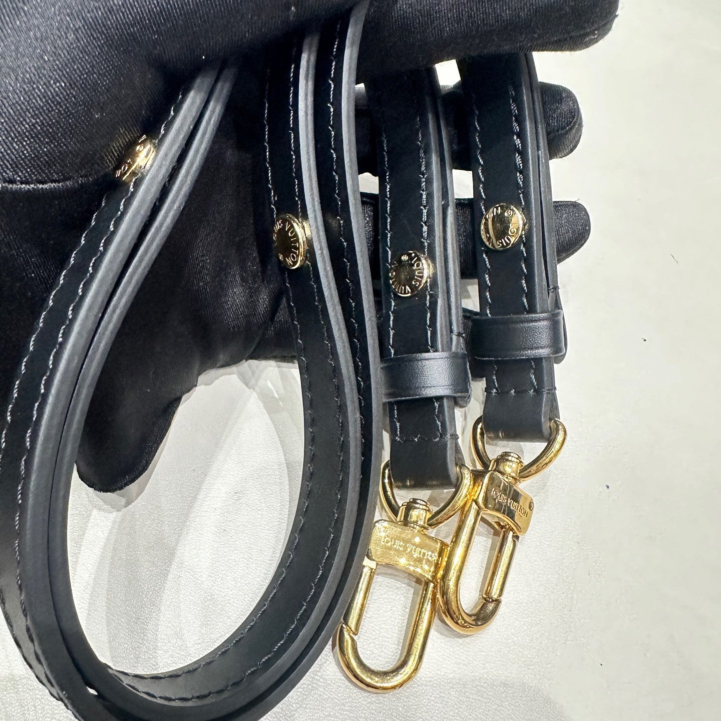 LV Tilsitt Monogram Brown Gold Buckle Handbag Shoulder Bag Women