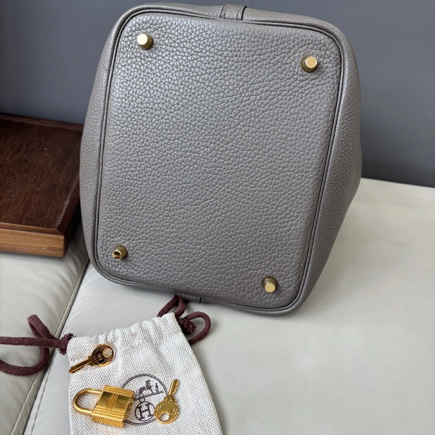 Authentic Hermes Picotin22 Gray Tote Handbag Gold Hardware with Key Lock