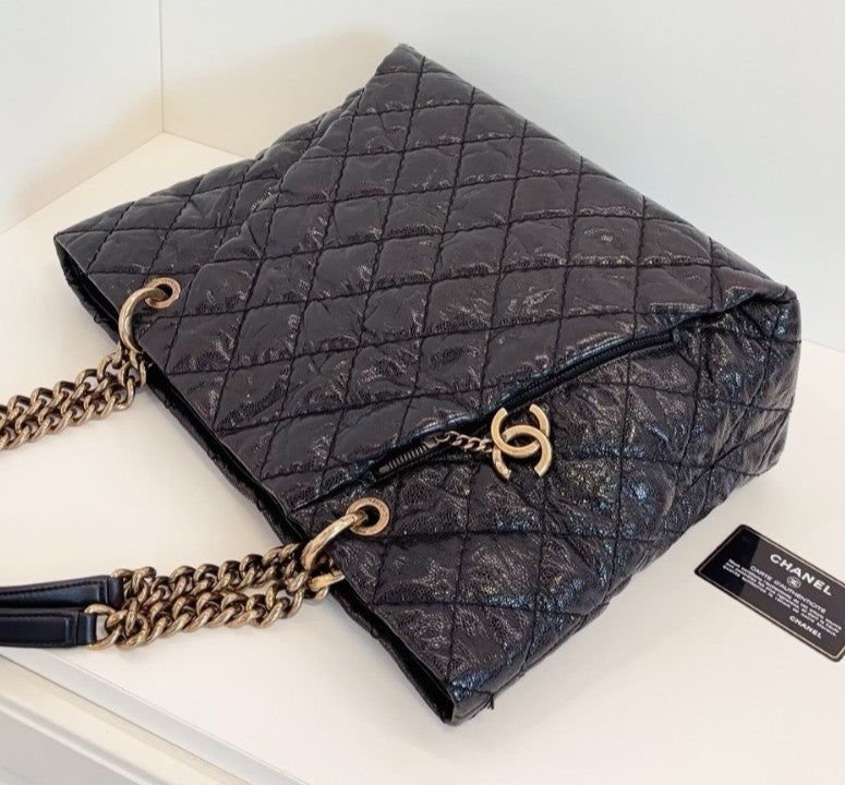 Chanel Diamond Tote Calfskin Chain Shoulder Bag Black Gold Women Classic