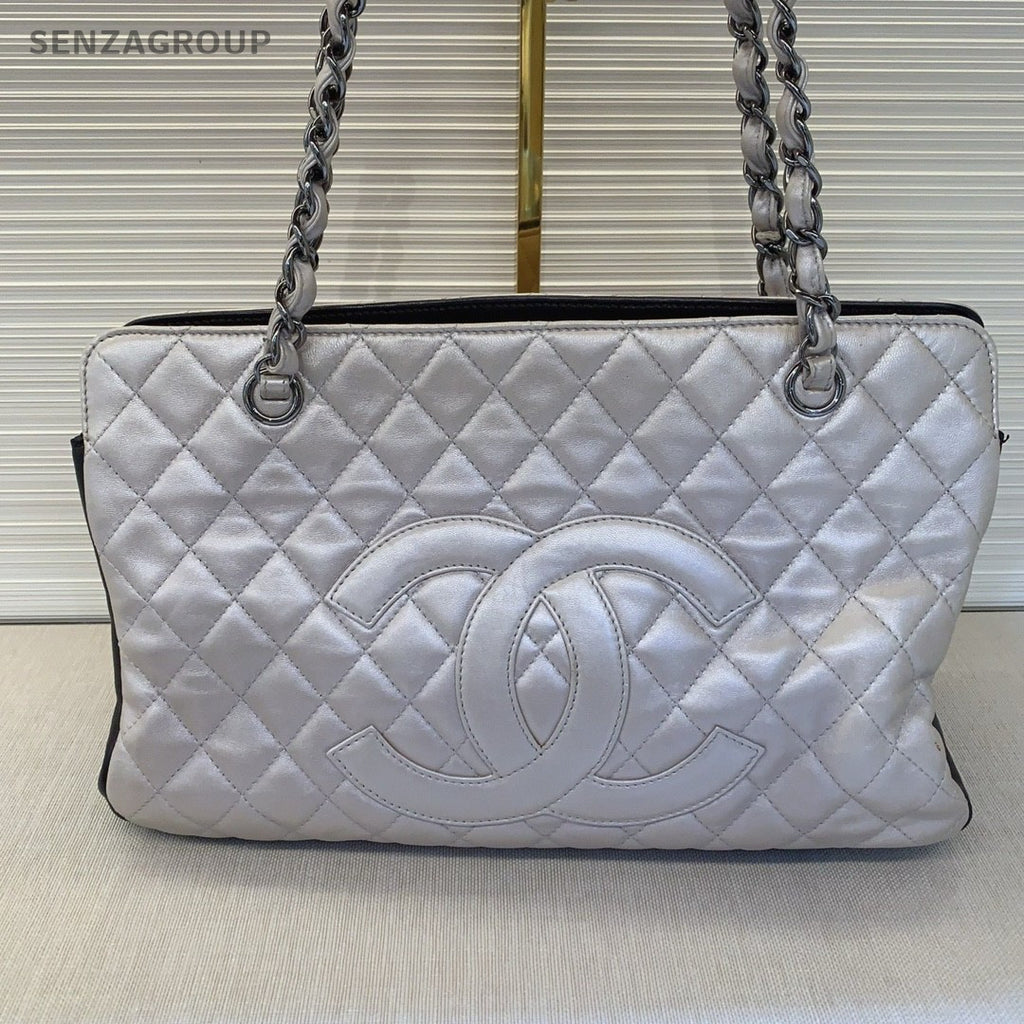 CHANEL GST Vintage Chain CC Logo Shoulder bag Silver Black Women