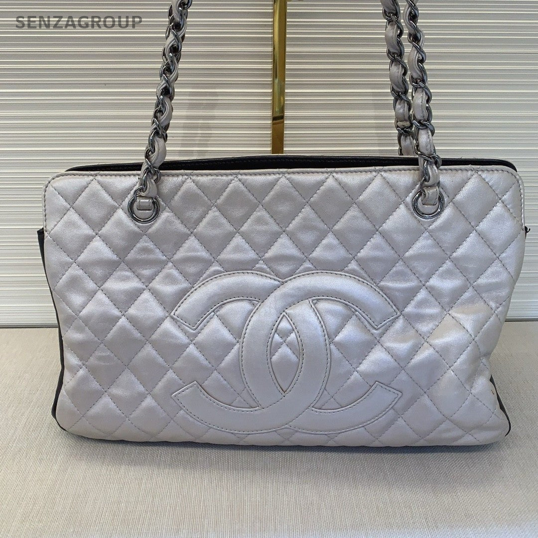 CHANEL GST Vintage Chain CC Logo Shoulder bag Silver Black Women