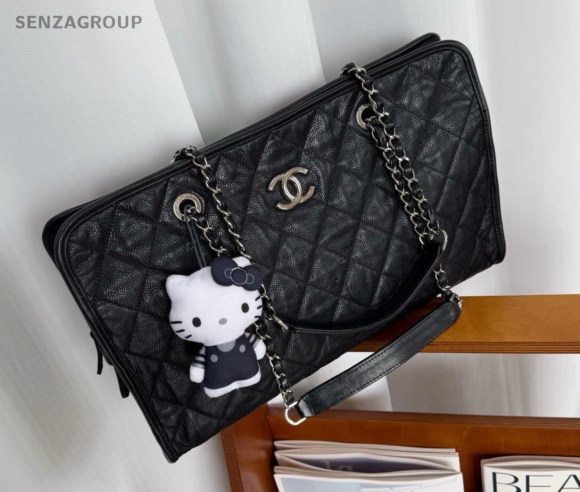 CHANEL Caviar Tote Diamond Pattern Chain Shoulder bag Black Silver Women Classic
