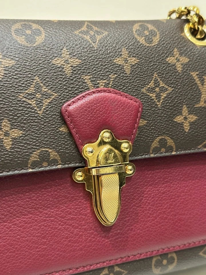 Louis Vuitton Victoria Chain Crossbody Shoulder Bag For Women