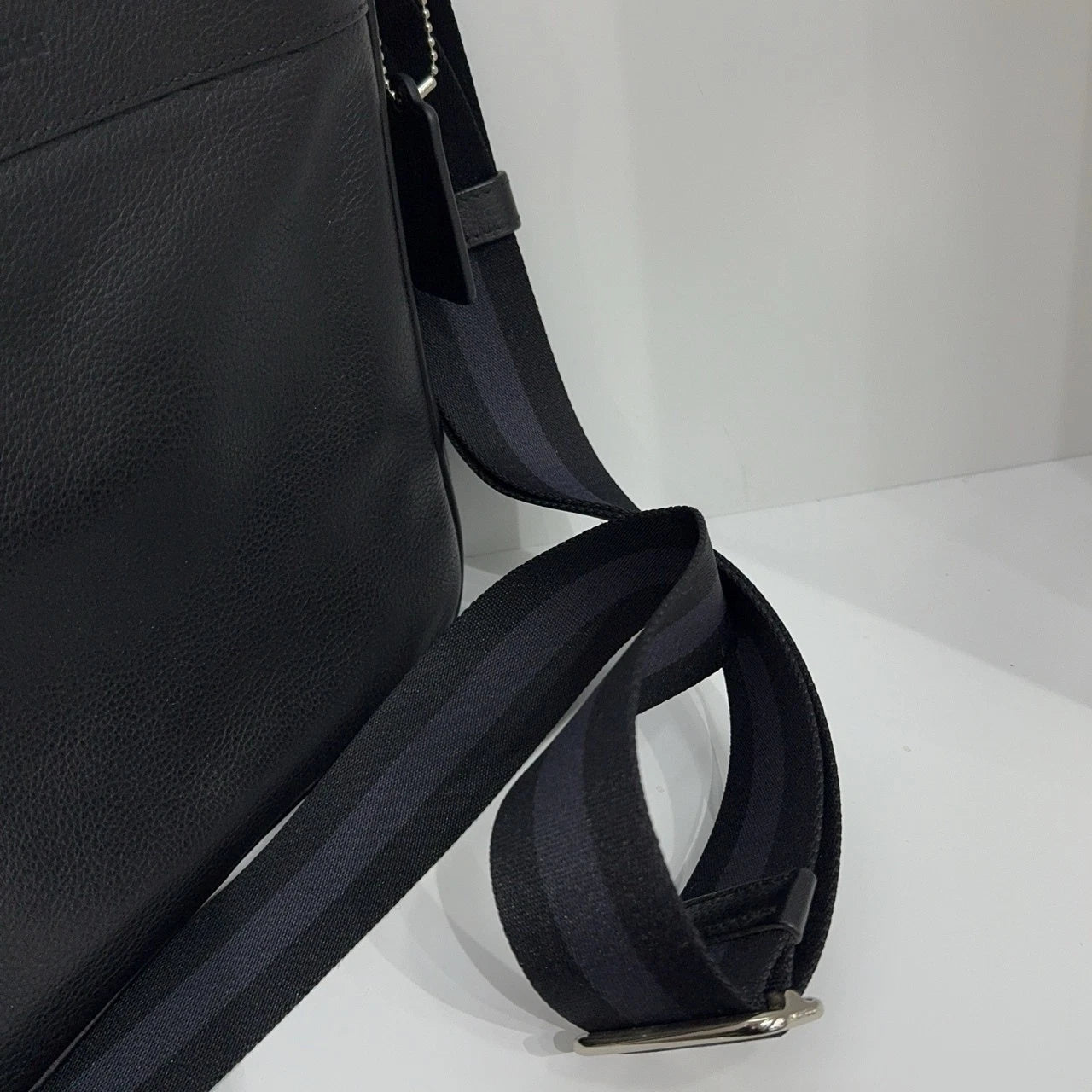 Coach Black Leather Camera Crossbody Shoulder Bag For Women