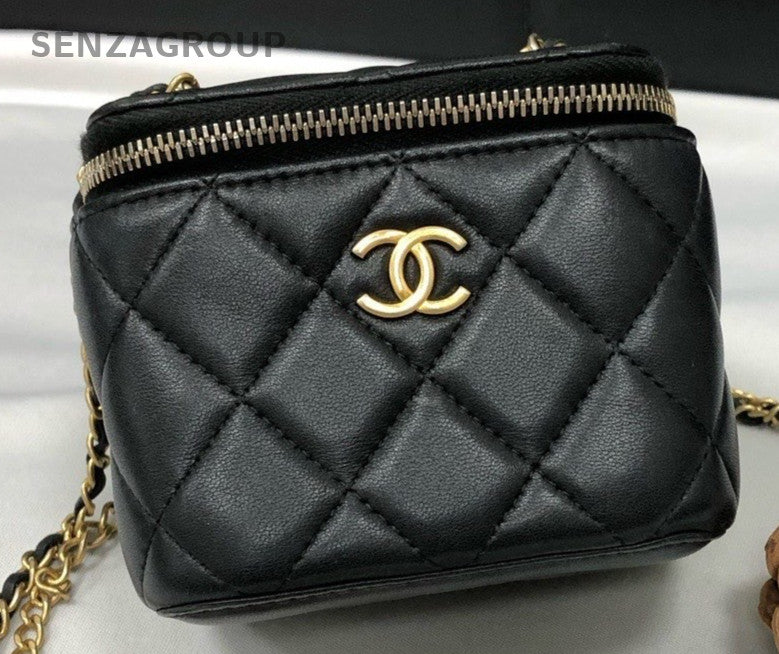 Chanel Lambskin Chain Shoulder Bag Crossbody Black Gold Diamond Women Classic