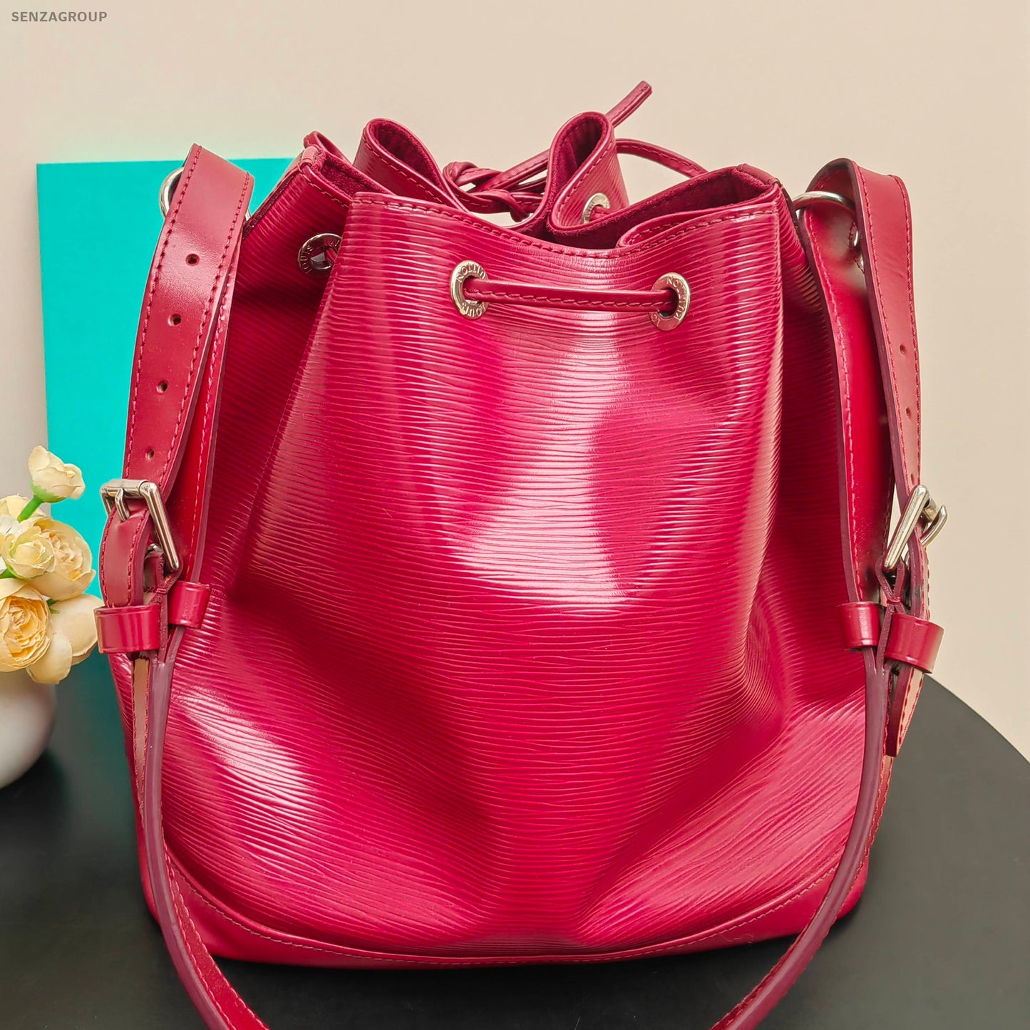 Louis Vuitton Monogram Bucket Bag Red Silver Drawstring Vintage Shoulder Bag