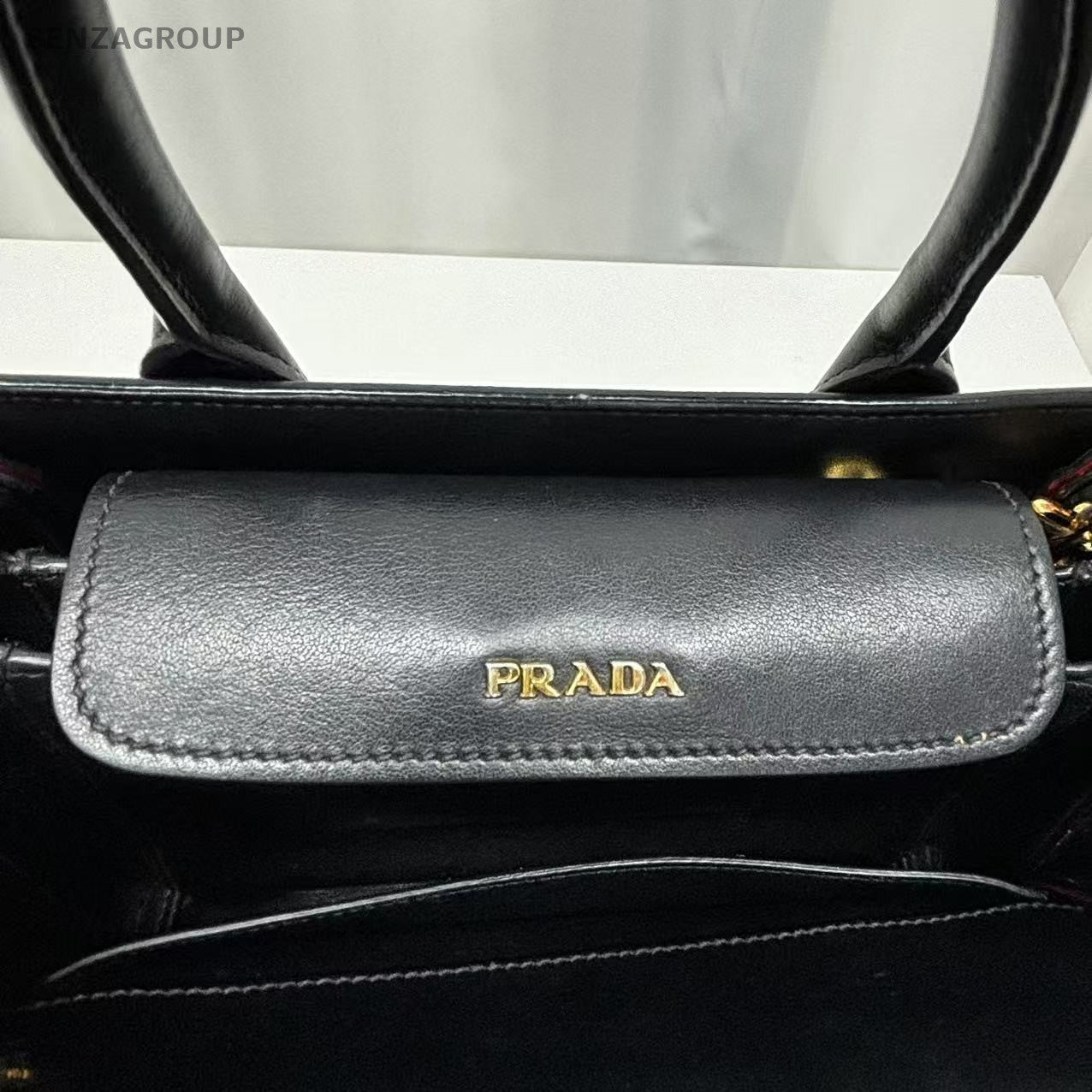 PRADA SAFFIANO Black gold Shoulder handbag