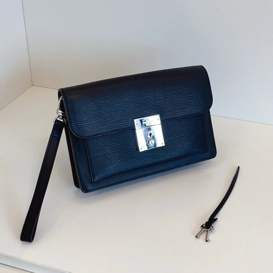 Louis Vuitton Neo Bellaïa Epi Leather Clutch Bag Black Silver Hardware