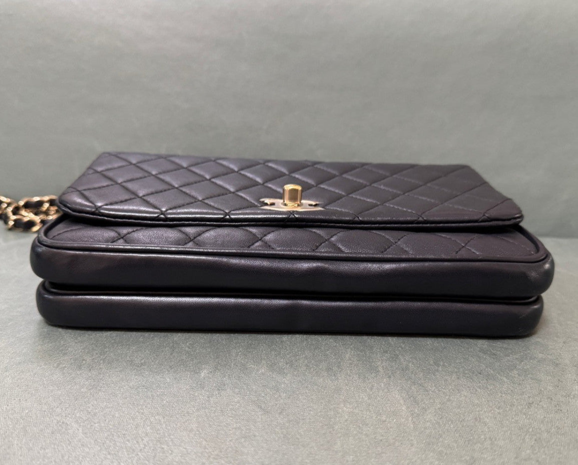 Chanel Calfskin Diamond Chain Top Handle Crossbody Black Gold Women Classic