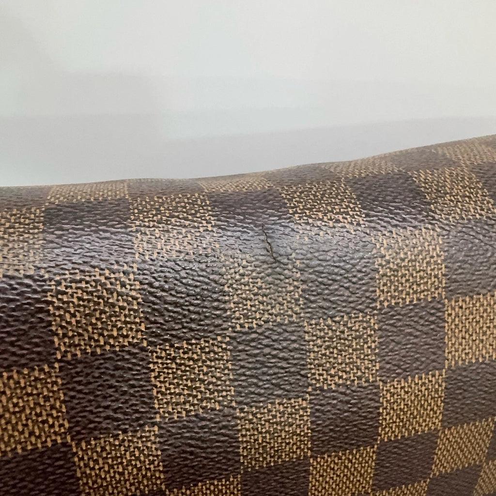 Authentic Louis Vuitton Shelton Laptop Messenger Bag Damier Canvas Crossbody