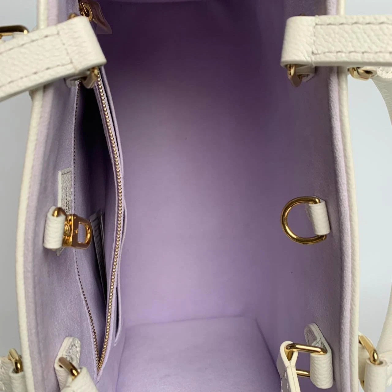 SJ0001 Louis Vuitton OnTheGo MM in Cream and Lilac Monogram Empreinte Leather Z