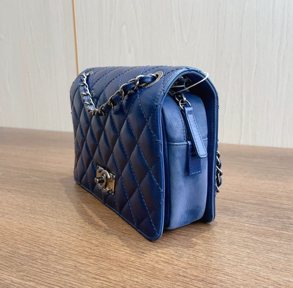 CHANEL Oil Wax PM Diamond Shoulder Bag Crossbody Bag Women Claasic