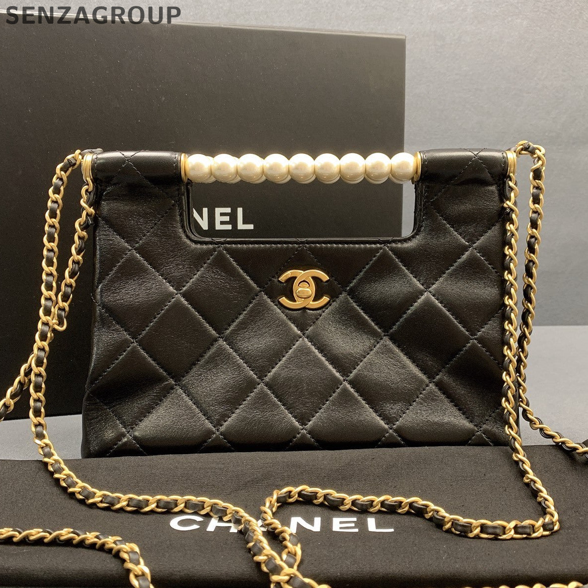 Chanel Black Gold Pearl Chain Shoulder Handbag Classic Fashion Women