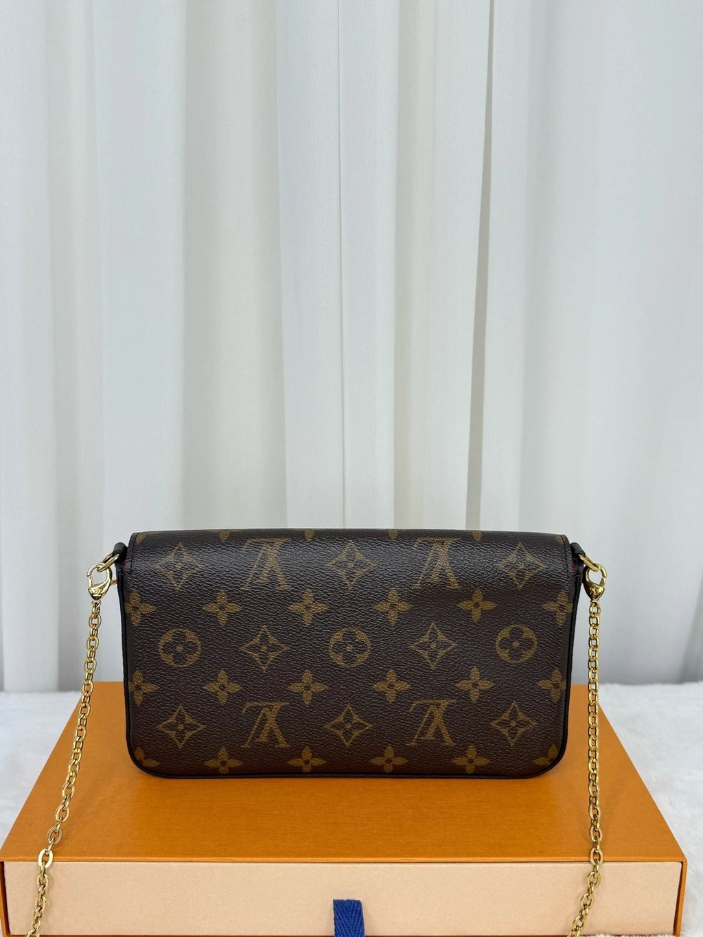 Louis Vuitton Felicie Pochette Monogram Canvas 3-in-1 Crossbody Bag