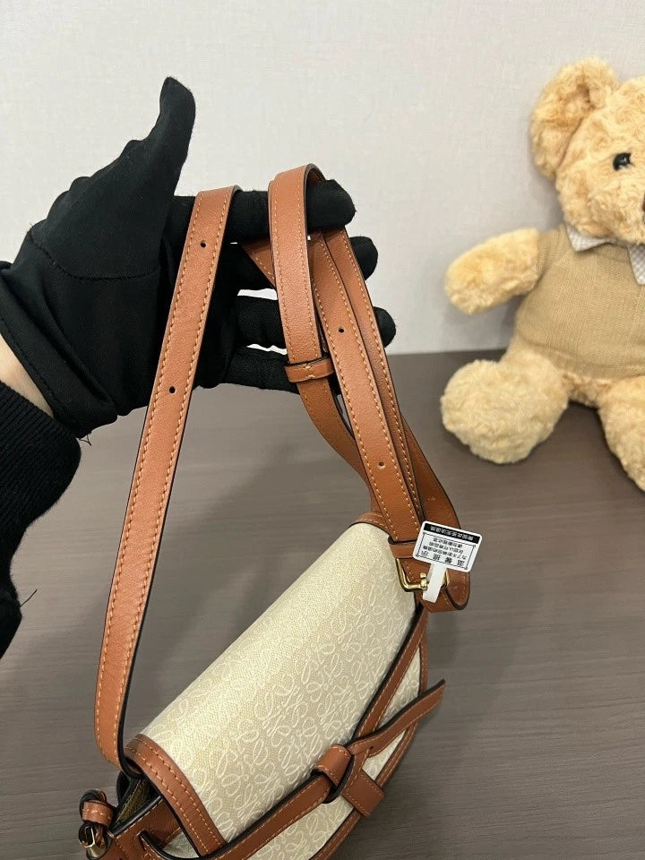 Loewe Gate Saddle Crossbody Excellent