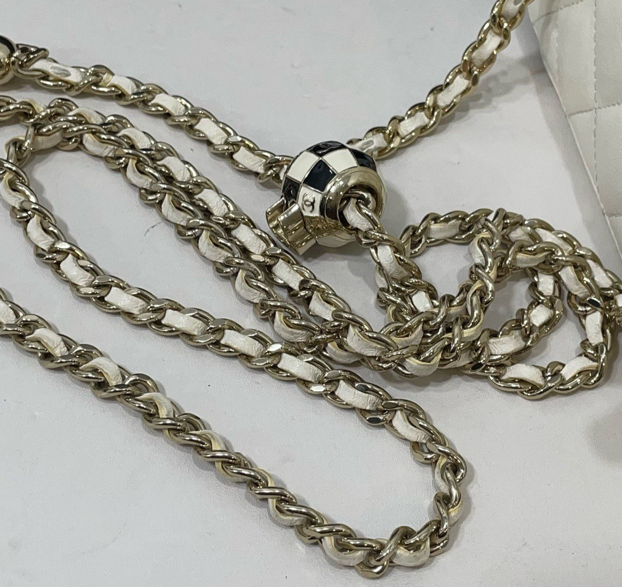 Chanel Diamond Lambskin Chain Box Crossbody White Gold Women Classic Fashion