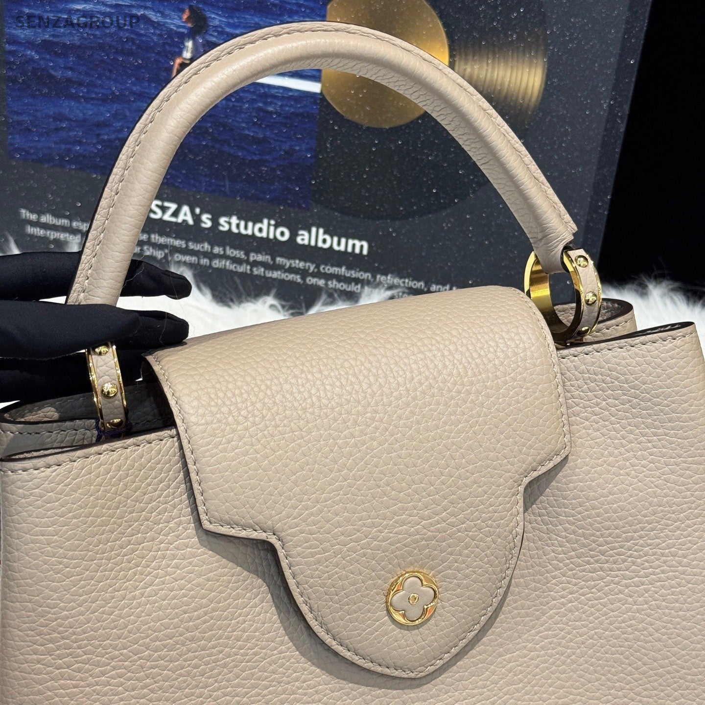 Louis Vuitton cap MM Top Handle Bag Gray Women