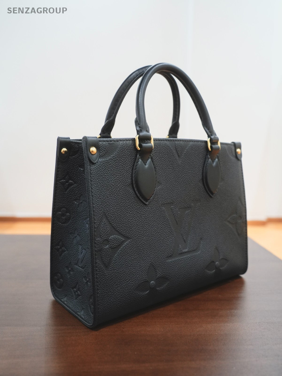 LOUIS VUITTON ON THE GO PM Black Monogram Empriente CHIP VERSION