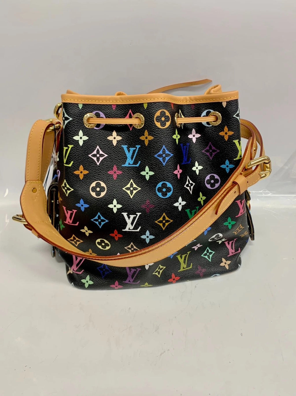 SJ0001 LV bucket multicolor black Z xp02018