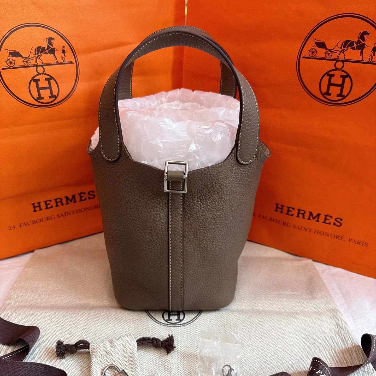 Excellent Hermes Picotin18 Tote Gray Handbag Silver Hardware with Key and Lock