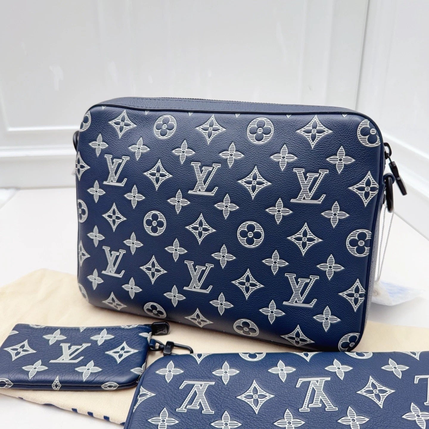 Louis Vuitton Trio Messenger Calfskin Monogram Blue Shoulder Bag Crossbody