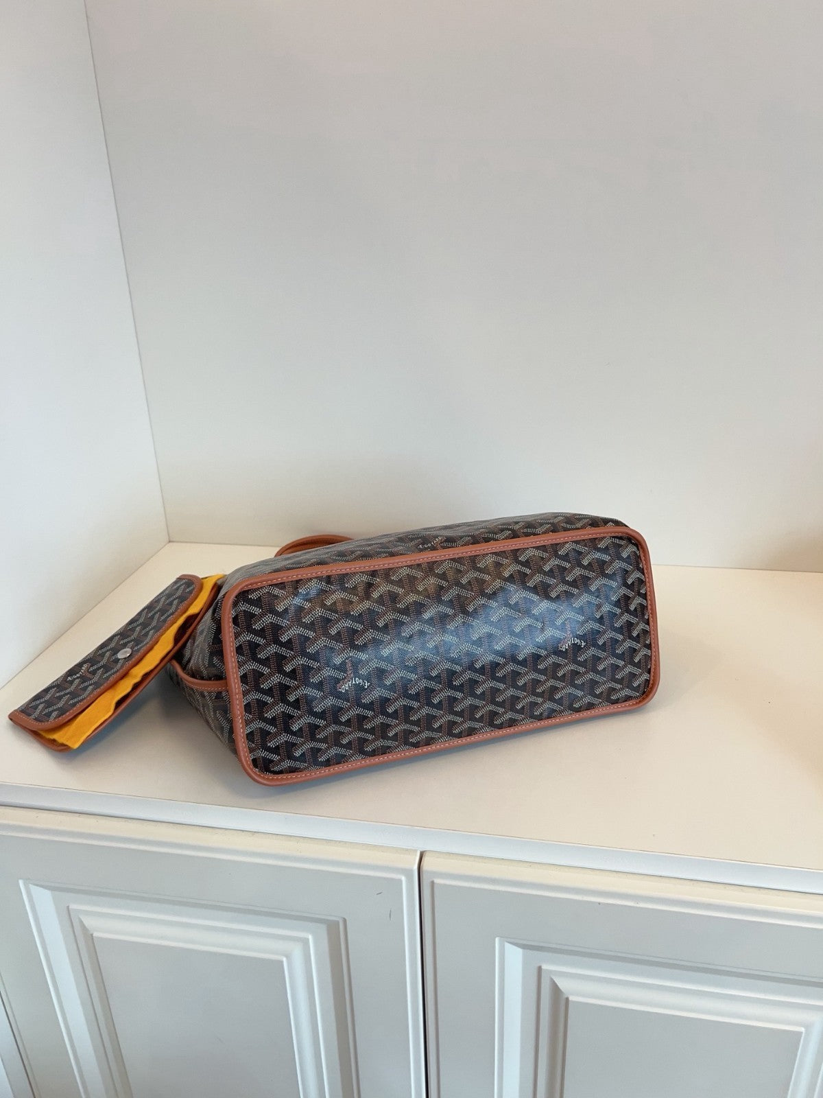 Goyard Tote MM Monogram caramel color with pouch Shoulder Handbag Brown