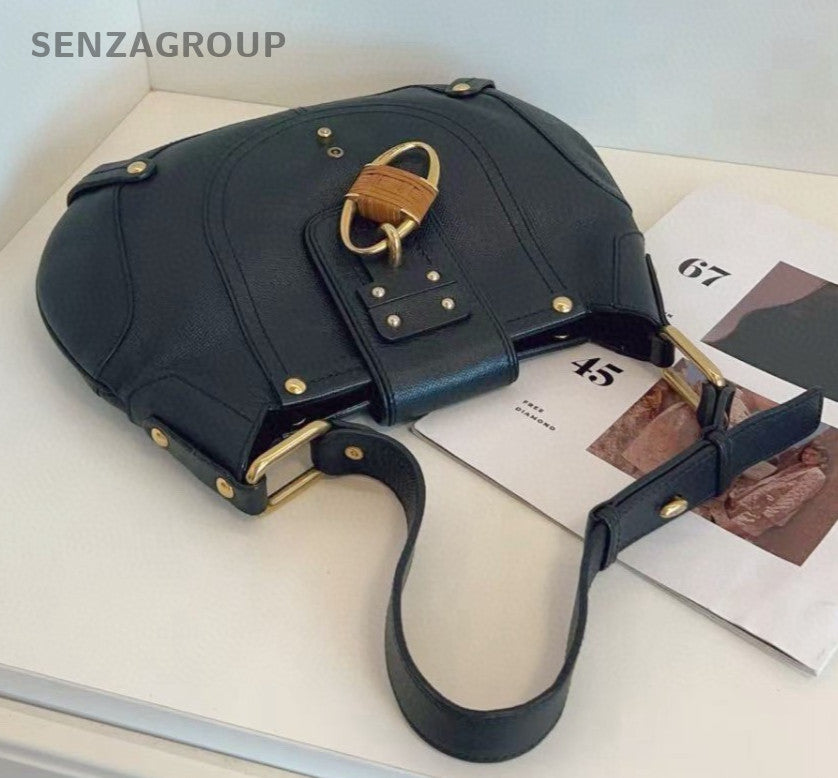 Ferragamo Hobo Horseshoe buckle Shoulder bag Women Black