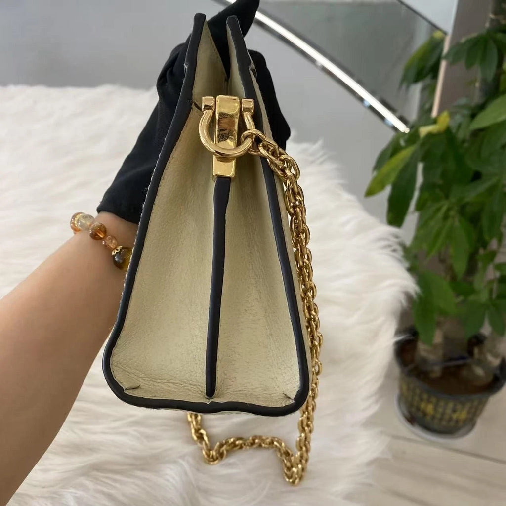 Gucci Op GG Marmont Small Chain Shoulder Bag White Gold Classic Women