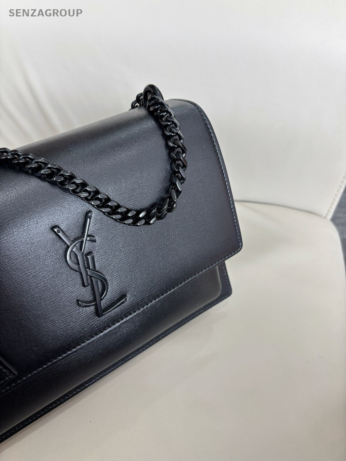 YSL Saint Laurent Sunset MM So Black Chain Shoulder bag Almost BRAND NEW Women