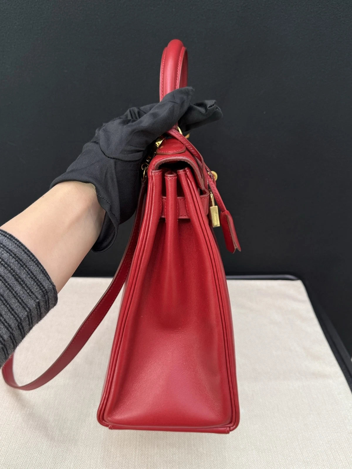 Hermes Kelly32 Top Handle Bag Crossbody Red Gold Classic Fashion Women
